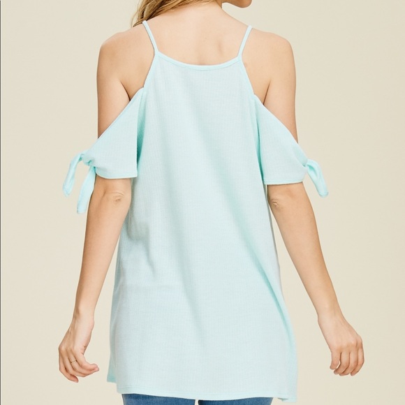 🔥SALE🔥Cold  Shoulder Knit Top - Picture 4 of 4